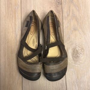 Keen Brown Flats Comfortable Loafers